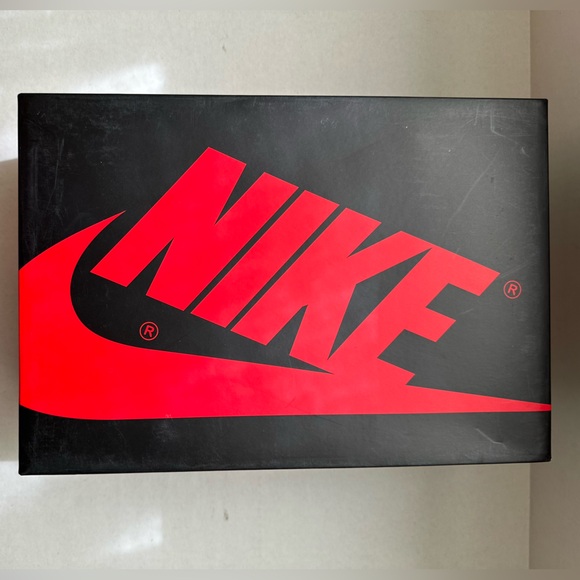 Air Jordan 1 - Retro Hi NYC - 9.5 - Picture 9 of 11